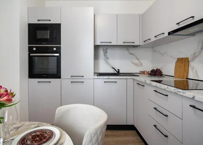 Manu Art Living Edition Victoriei * Boekarest