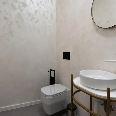 Manu Art Living Edition Victoriei Apartment Bucharest